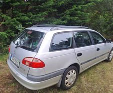 2001 Toyota Avensis