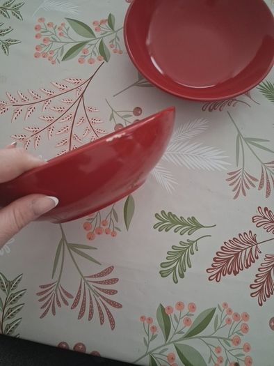 Serving bowls