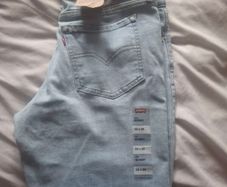 levi women's jeans