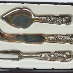 Vintage Silver Plated 3 Piece Hostess Hors D'oeuvres Canapes Cocktail Party Set Grape Motif