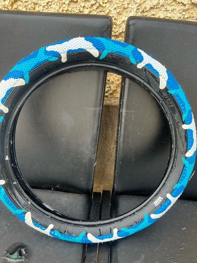 20" Vans CULT tyres
