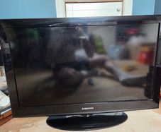Samsung 32 inch TV