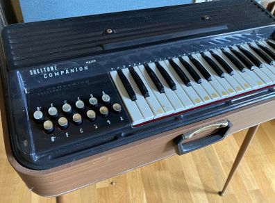 Electric vintage Sheltone organ