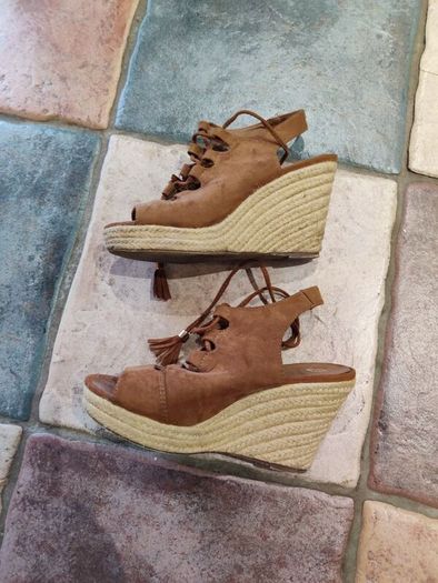 Ladies Shoes