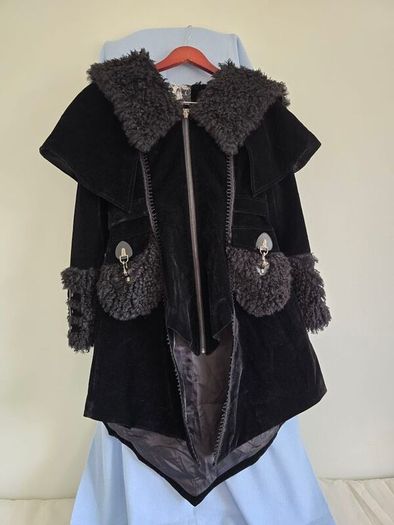 Punk Rave Black Velvet Gothic Hooded Cape Coat Faux Fur - Size M (Excellent Condition)