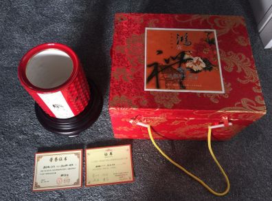 Certified ceramic decoration
