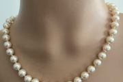 pearl necklace
