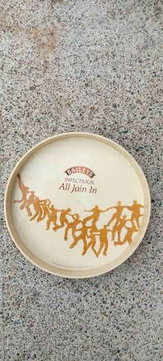 baileys drinks tray ,,see pictures for condition, good, used condition, sold as is ,buyer collects or pays postage thank you,