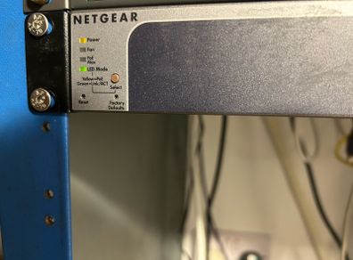 Netgear GS728TP 24port POE network switch (managed)