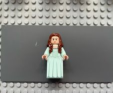 lego pirates of the Caribbean poc037 Carina Smyth minifigure