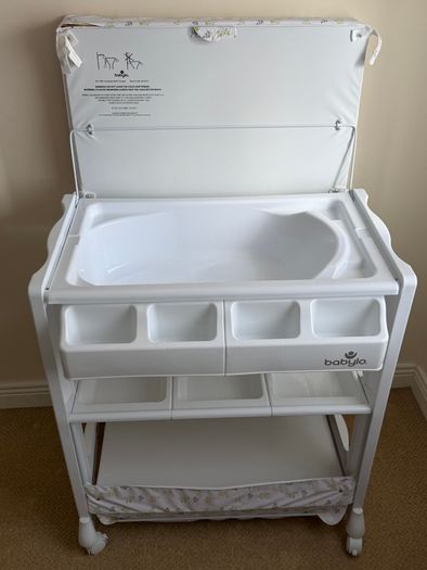 Changing table