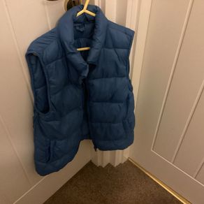 Blue Gilet age 9/10