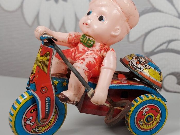 Vintage Japanese Tin windup toy