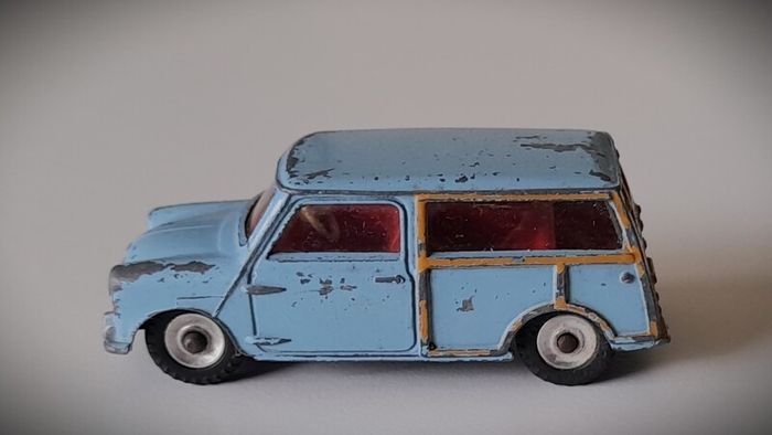 Diecast Vintage Dinky Toys Austin Se7en Countryman - Fair to Good Original Condition/No Box