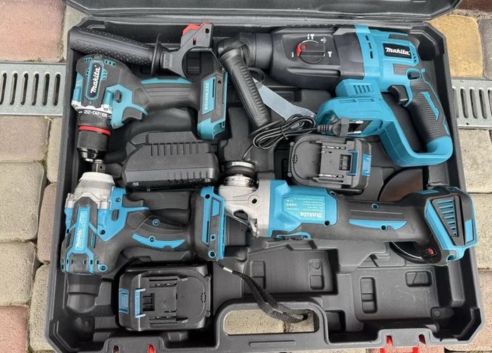 Set of Makita 4-in-1 cordless power tools