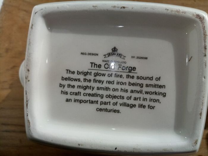 Mint Sadler "The Old Forge" Vintage Teapot