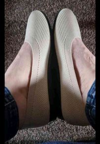 flats beige