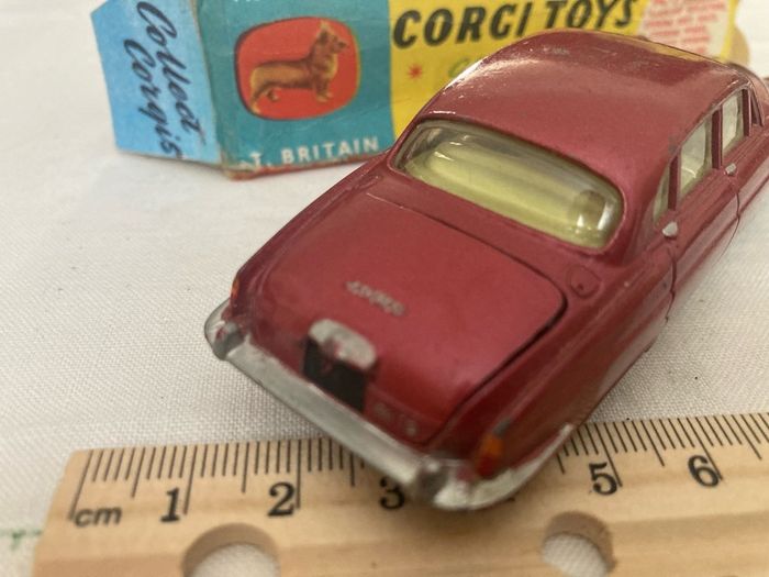 Corgi 238. Jaguar Mark X (10). With box. 1962/67