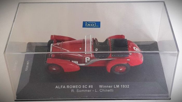 Diecast Model Le Mans Winning Alfa Romeo 8C 2300 Le Mans 1932 1st - IXO 1:43