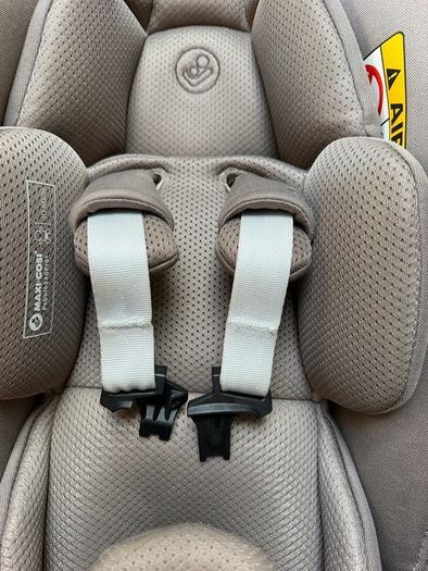 Maxi Cosi car seat