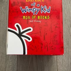 Diary of a wimpy kid book of box 1-11