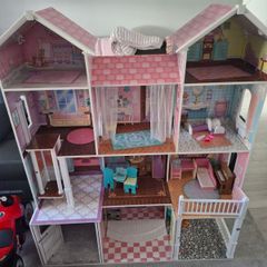 Dolls House Large