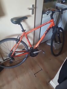 bike ktm racing bike working front breaks need work saddle small tear but quality bike.size um 6ft so adult