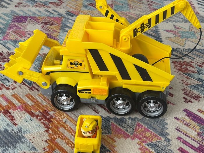 Paw patrol rubble toy