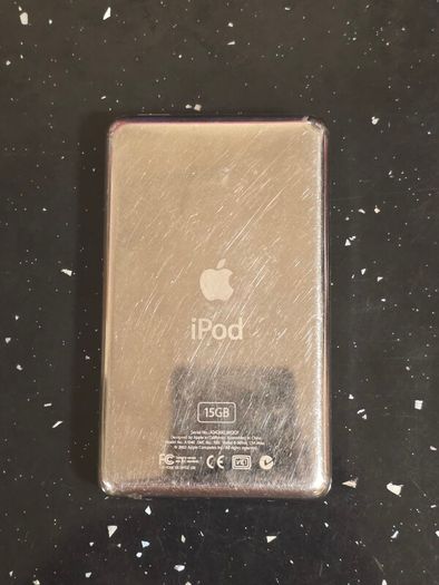 iPod 3rd Gen Classic 15gb (Free Post)