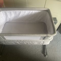 baby cot