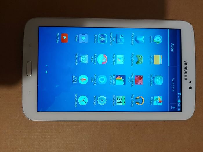 Samsung Galaxy Tab, 7 inch, 8GB, Model SM-T210, in excellent condition