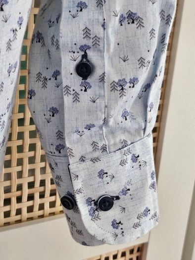 6th Sense Shirt M New