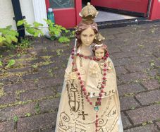 Large statue Virgin of Luxembourg free postage