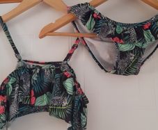 girls swimsuit