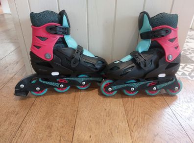 Adjustable 31-34 roller skates