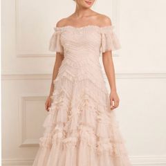 Gown/ wedding dress