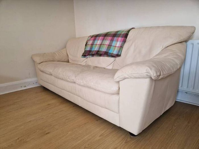 sofa suite 3 & 2 seater
