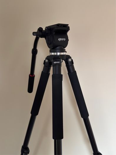 Kenro Professional Tripod (VT102)