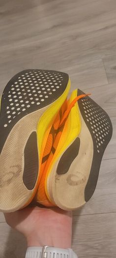 asics running shoes size 11uk