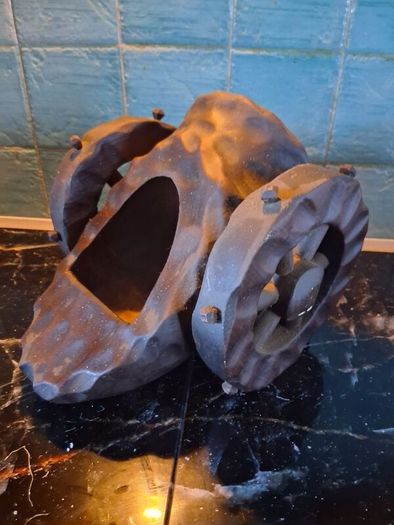 Wooden wine holder Cannon