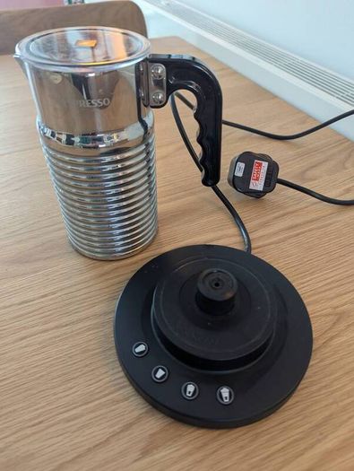 Nespresso Milk Frother & Foamer, Aeroccino 4