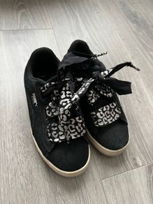 Puma Suede size 1uk