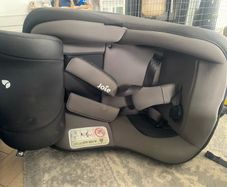 car sear
