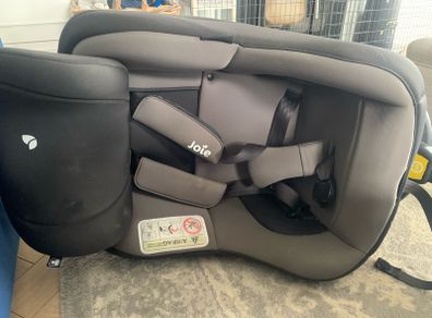 car sear