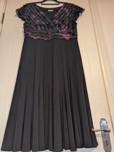 Amazing midi dress from Libra