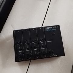 boss bx4 4ch stereo mixer on battery