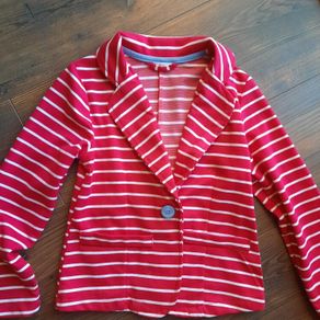 Girls pink jacket size 5-6 years