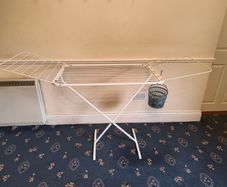 Clothes drying rack