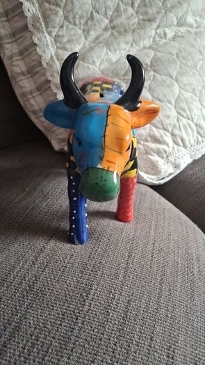 Vintage original hand painted heavy ceramic bull money box