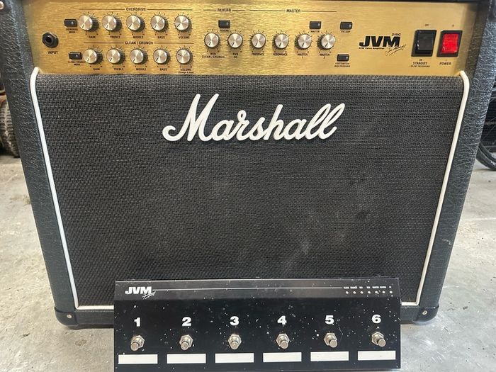 Marshall JVM215c
